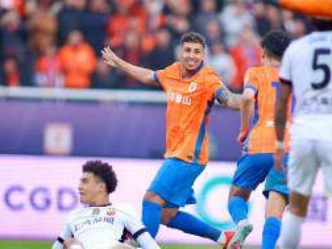 [咪咕全场集锦]中超-搅局争冠！泰山3-1终结海港4连胜 瓦科双响 海港先赛领先2分