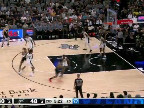 NBA常规赛:篮网vs马刺第2节英文原声回放