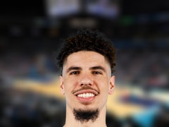NBA每日助攻王:拉梅洛·鲍尔13助攻(2025年10月27日)