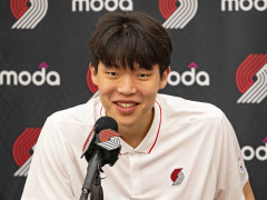杨瀚森谈对阵快船:选秀前我就在这里训练过,所以现在能够回到这里打球,我非常兴奋