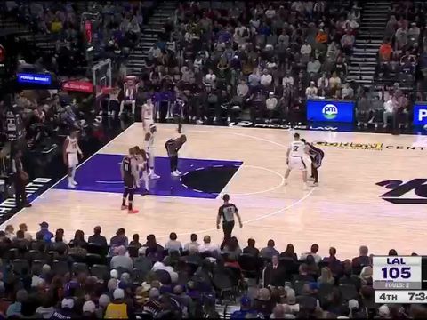 NBA常规赛:湖人vs国王第4节英文原声回放