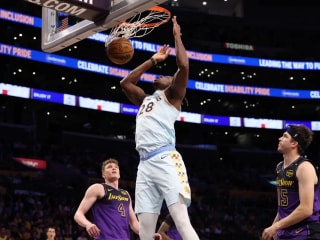 灰熊队在伤病危机中签下前十新秀