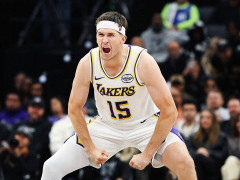 NBA高清直播在线直播:常规赛开拓者vs湖人(10月28日)东契奇缺席 里弗斯本场能否继续砍下高分?