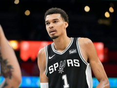 数据不说谎|文班三战封神真成外星人:单季包揽MVP+DPOY?