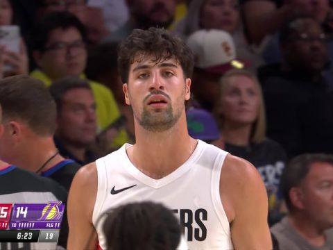 NBA常规赛:开拓者vs湖人第1节英文原声回放