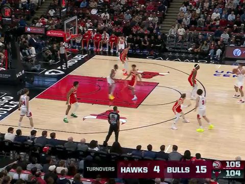 NBA常规赛:老鹰vs公牛第4节中文解说回放