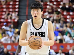NBA常规赛开拓者vs湖人 杨瀚森首节替补出战5分钟三分球2投0中得到1分