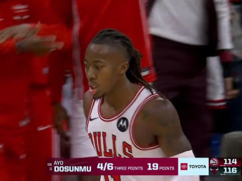 NBA常规赛:老鹰vs公牛第4节英文原声回放