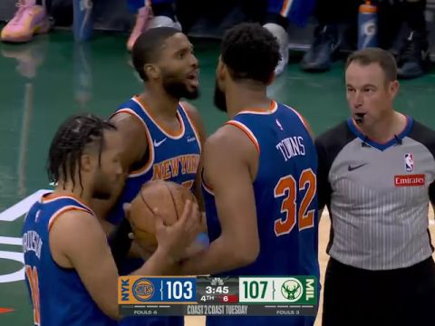 NBA常规赛:尼克斯vs雄鹿第4节中文解说回放