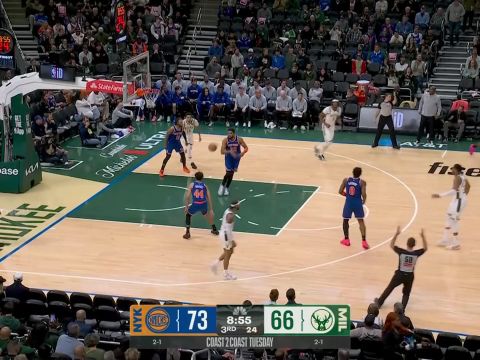 字母哥vs尼克斯集锦 全面发挥拿到37+8+7攻防两端统治比赛