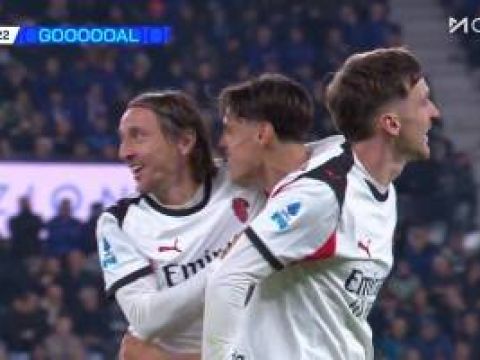 [进球视频]开场闪击！里奇禁区外凌空抽射，皮球经埃德森折射入网