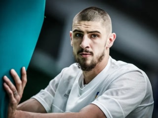 据报道皇家马德里签下亚历克斯·莱恩