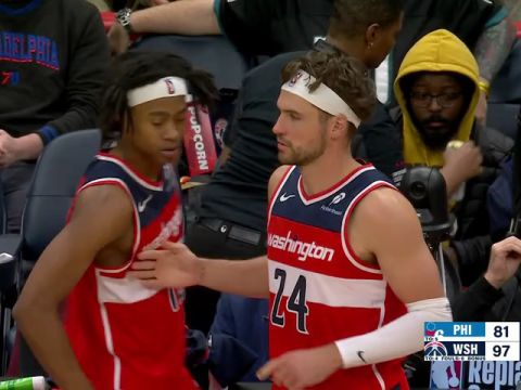 NBA常规赛:76人vs奇才第3节英文原声回放