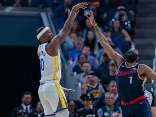 勇士队的吉米·巴特勒轻松得分,加入令人印象深刻的俱乐部