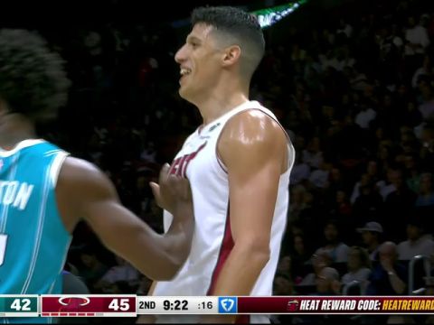 黄蜂vs热火第2节英文原声回放