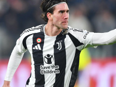 记者：目前多加俱乐部对弗拉霍维奇有意引进，尤文则希望能与其续约