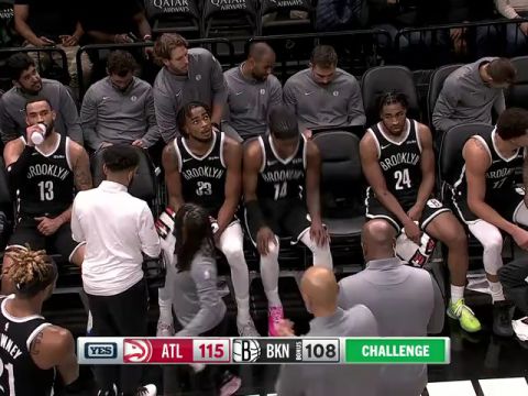 老鹰vs篮网第4节英文原声回放