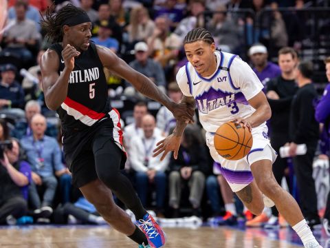 乔治vs开拓者集锦 29+8末段发力难挽颓势