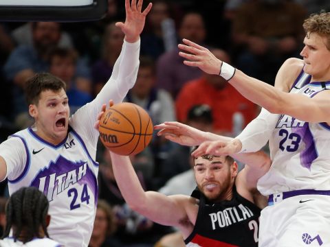 开拓者136-134爵士 杨瀚森出战3分47秒2分马卡32+5开拓者客胜爵士