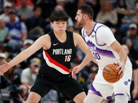 开拓者136-134爵士 杨瀚森出战3分47秒2分马卡32+5开拓者客胜爵士