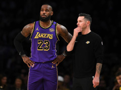 湖人主帅：詹姆斯预计在11月的第二或第三周左右回归，希望东契奇尽快回归