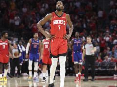 杜兰特:愿意为争冠球队打替补 不觉得这种情况会发生但也能胜任