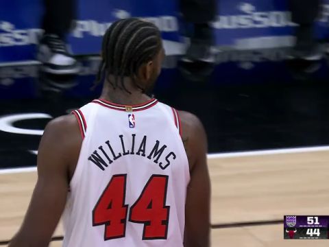 NBA常规赛:国王vs公牛第2节英文原声回放