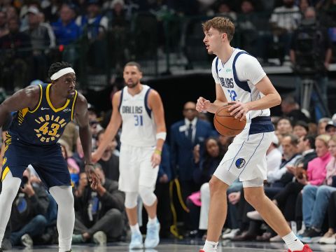 步行者105-107独行侠 浓眉伤退弗拉格15+10步行者开季4连败