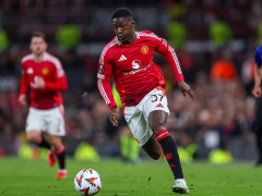 罗马诺:曼联和阿莫林仍然坚持要留住梅努和齐尔克泽