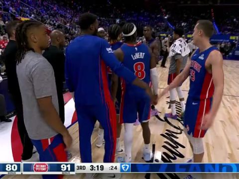 NBA常规赛:魔术vs活塞第3节中文解说回放