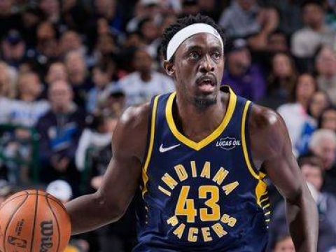 [西卡个人集锦]23仅中9！西亚卡姆vs独行侠得到27分13板集锦