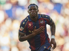 喀麦隆中锋艾永正被多加豪门所关注,巴萨对其签下的意愿强烈