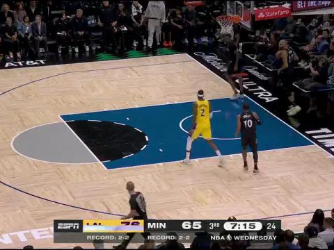 NBA常规赛：湖人vs森林狼第3节英文原声回放