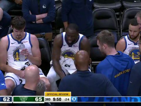 NBA常规赛:勇士vs雄鹿第3节英文原声回放