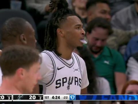 NBA常规赛:热火vs马刺第1节英文原声回放