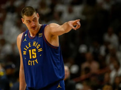 约基奇第17次在30分钟以内打出三双,超越威少成为历史上30分钟内三双最多的球员