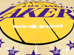 NBA官宣:马克·沃尔特获多数股权收购湖人,巴斯家族保留部分股权