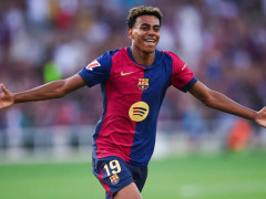 记者:亚马尔的父亲感到很愤怒,他认为亚马尔受到不公正对待