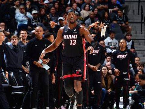 [阿德巴约集锦]全队最高！阿德巴约vs马刺拿下31分10板集锦