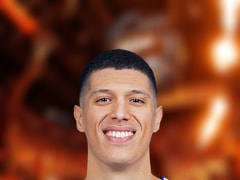 NBA每日三分王:西莫尼·丰泰基奥5三分(2025年10月31日)