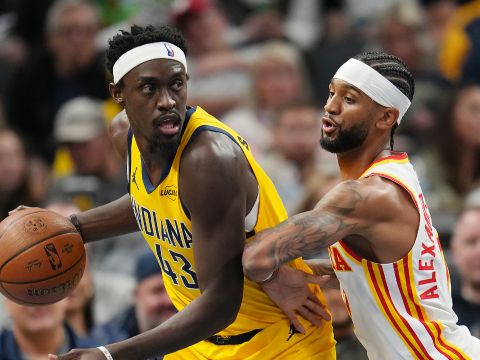 西亚卡姆vs老鹰集锦 全场拿到18+5+5攻传两端皆有建树