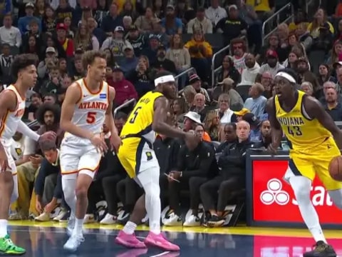 老鹰vs步行者回放录像【2025年11月01日】