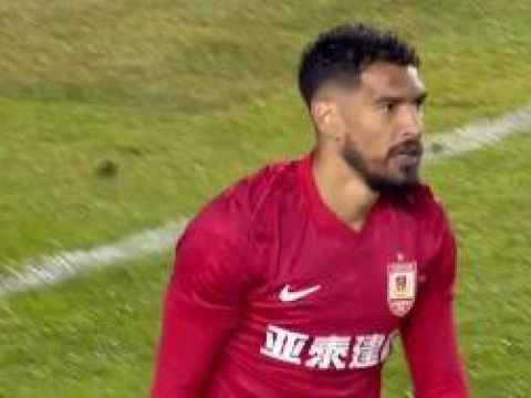 [进球无效]奥莫伊胡安弗捅射破门 可惜谭龙越位在先