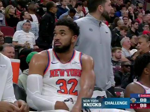 NBA杯小组赛东部C组：尼克斯vs公牛第3节英文原声回放