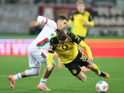 奥格斯堡vs多特蒙德回放录像【2025年11月01日】