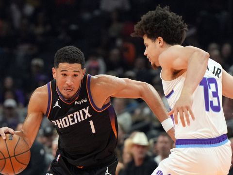 爵士96-118太阳 布克36+6+9力压马尔卡宁率队终结四连败