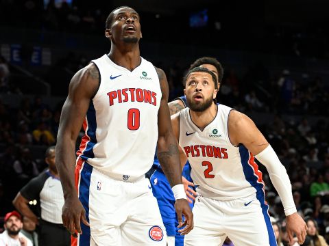 独行侠110-122活塞 拉塞尔7记三分不敌坎杜54分活塞力克独行侠