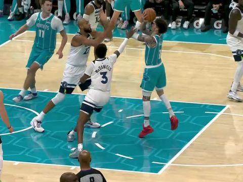 NBA常规赛:森林狼vs黄蜂英文原声全场回放