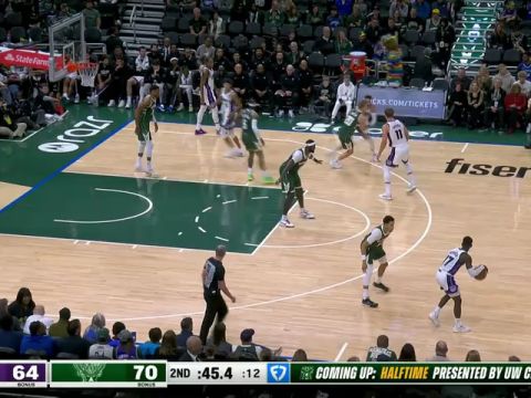 NBA常规赛：国王vs雄鹿第2节中文解说回放