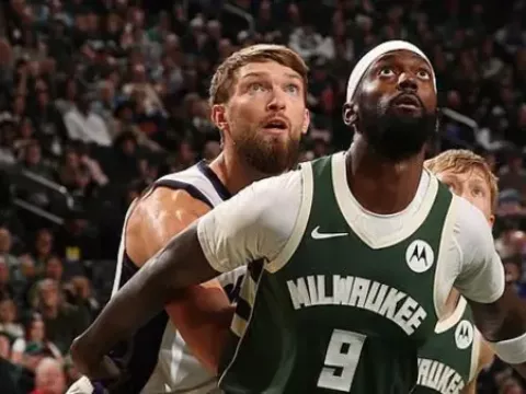 【全场回放】 雄鹿vs国王 (金哲豪)